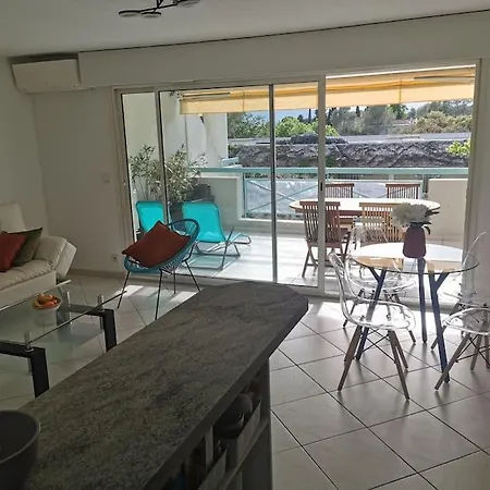 44m2, Terrasse 17m2, Calme Et Verdoyant Apartment *