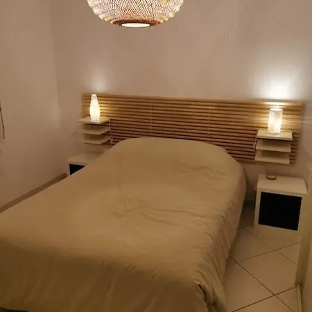 Apartment 44m2, Terrasse 17m2, Calme Et Verdoyant